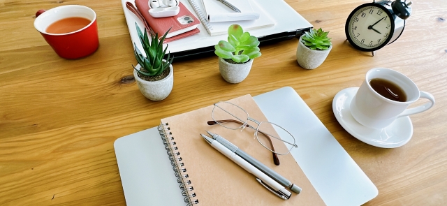 求人情報をまめにチェックする